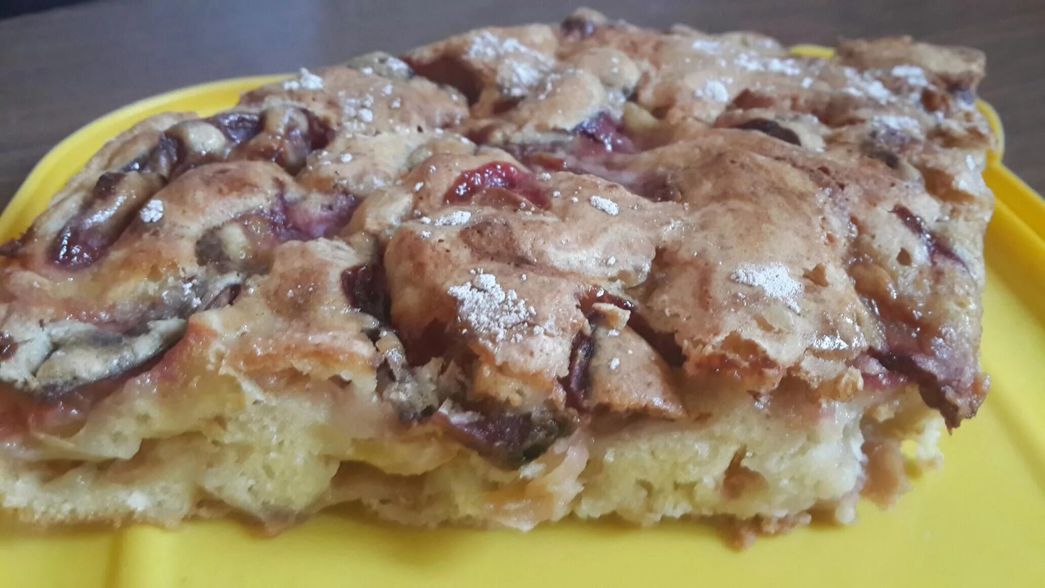Пышная шарлотка со сливами в духовке. Пирог с яблоками и сливами. Пышная шарлотка со сливами в духовке. Шарлотка со сливами. Яблочный пирог со штрейзелем.