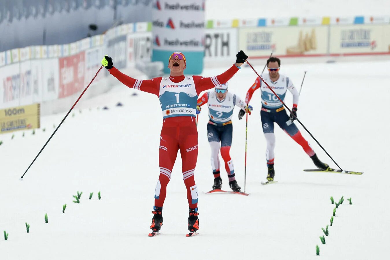 Чемпионат россии по лыжным гонкам эстафета мужчины. Большунов скиатлон.