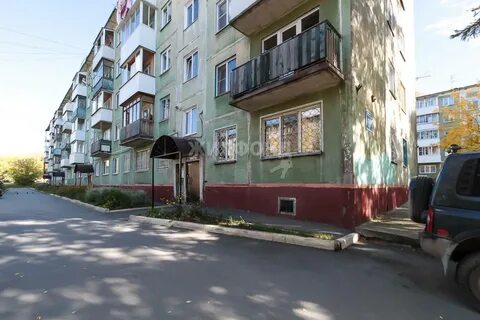 Есенина 51