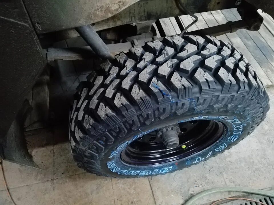 Грязевая резина r16 купить. 245/70 R16 на УАЗ. Шины УАЗ Буханка r16 245. 265 75 16 На УАЗ Буханка. Резина на УАЗ буханку 225 р 16.