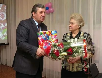 Заведующая 10