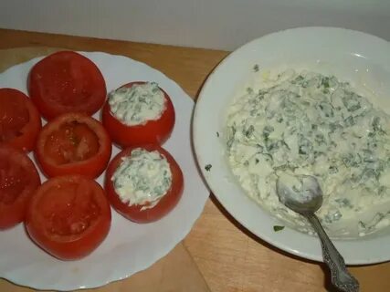 Помидоры со сметаной и сыром