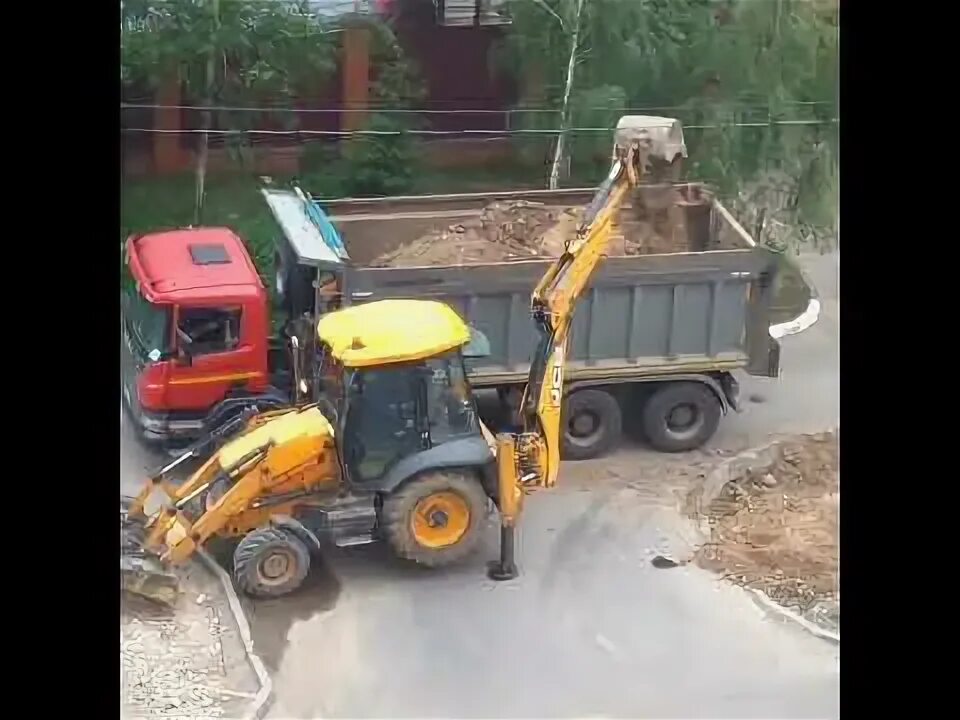 Экскаватор погрузчик работа видео. Елаз 880. Jcb 3cx eco. Экскаватор hidromek 102s. Мульчер на jcb 3cx.