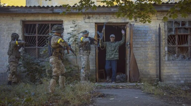 город иловайск донецкой области. иловайск. типичный иловайск. вокзал иловайск 2014. иловайск.