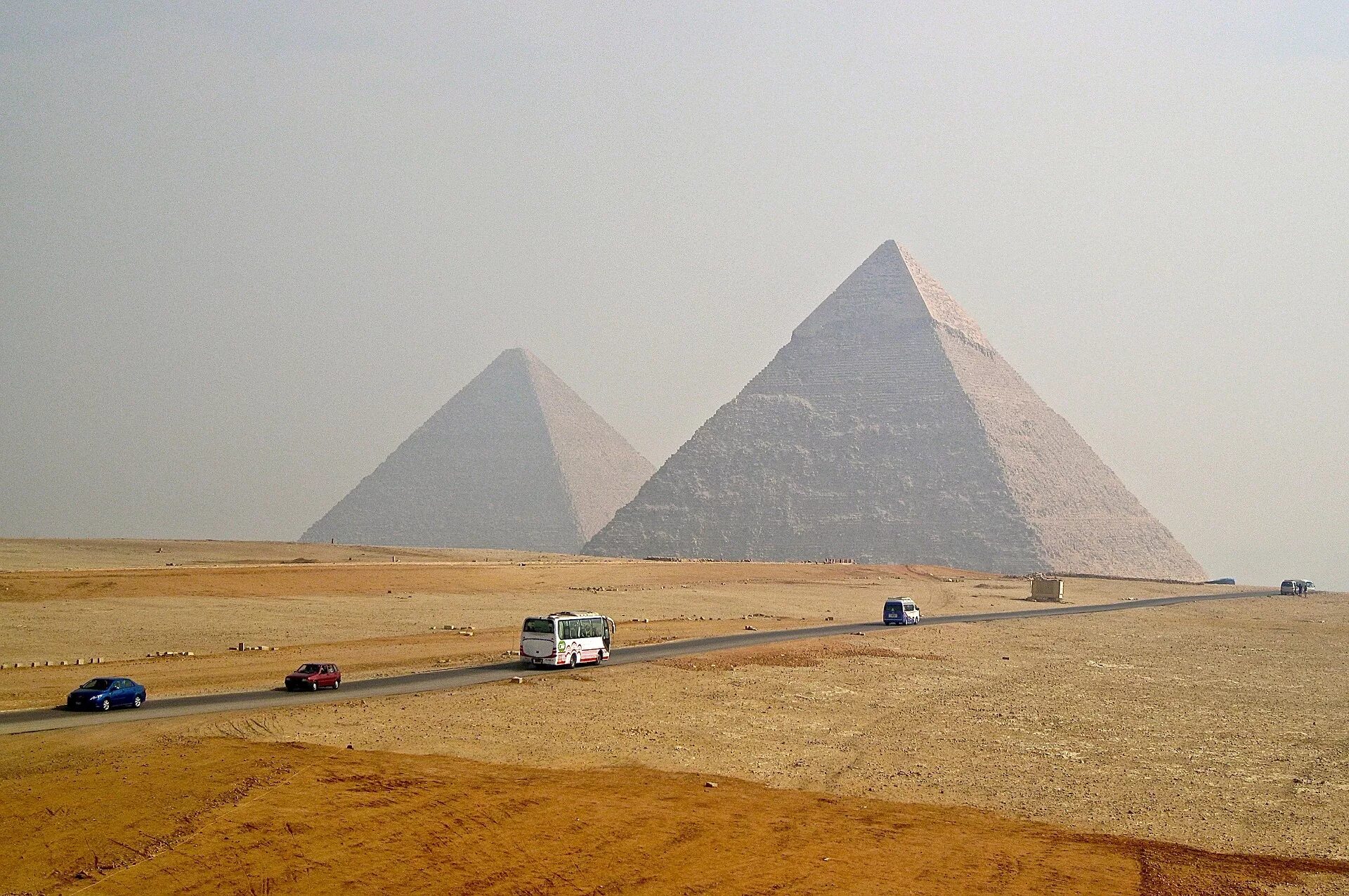 Misr piramidalari haqida. Пирамиды в Египте. Египет Пески пирамиды. Пирамида по египетски.