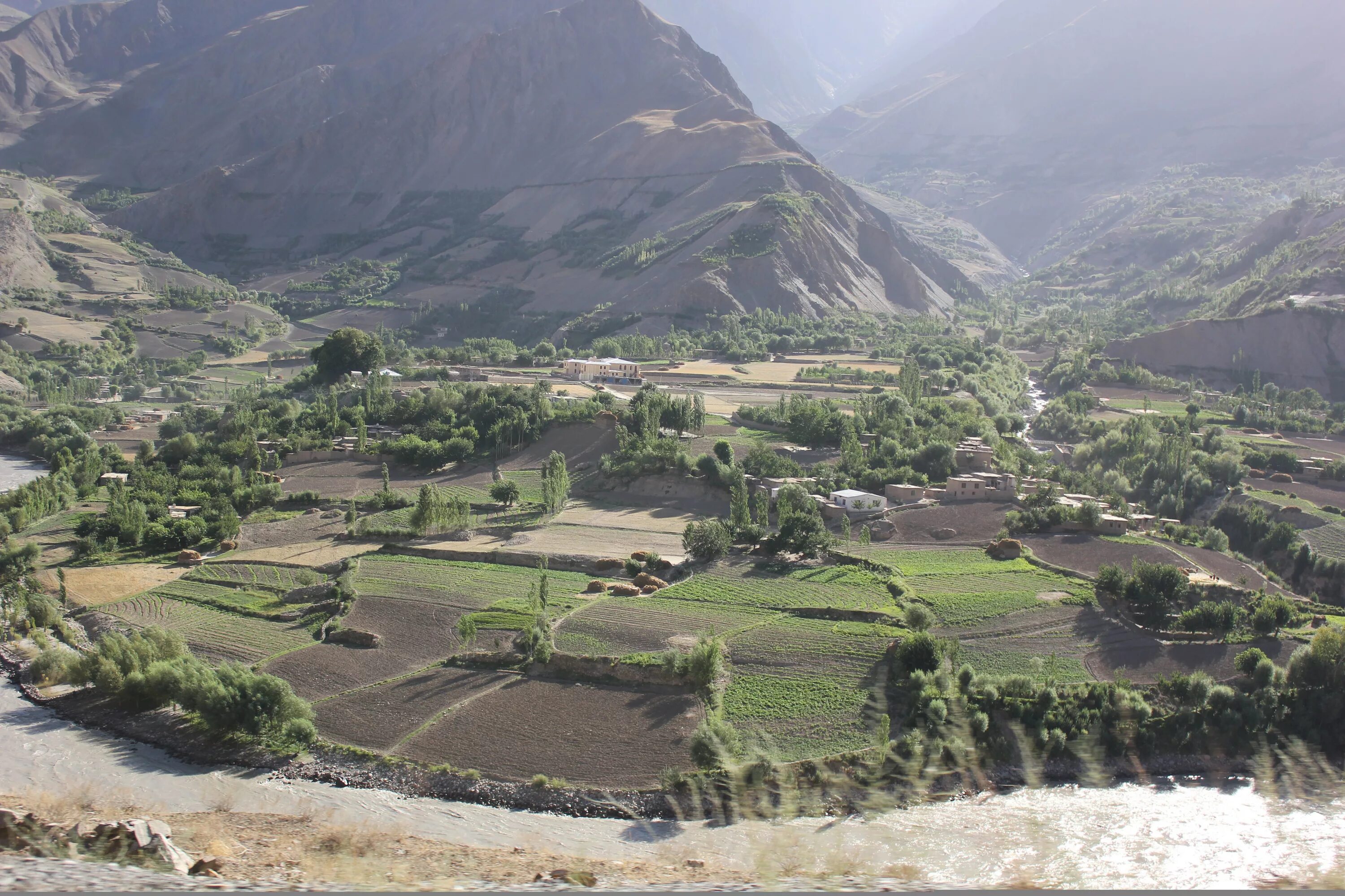 Город Пяндж Таджикистан. Ландшафт центральной Азии. Афганский кишлак фото. Узбекистан кишлак ферма.