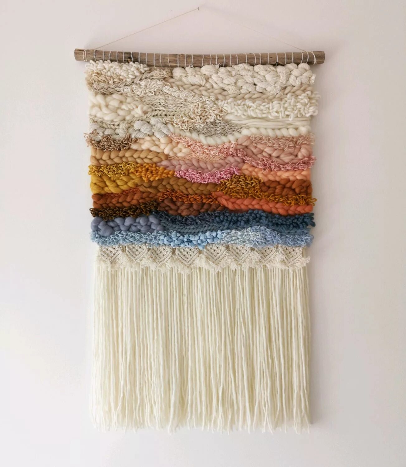 Дпи гобелен. Декоративные гобелены. Современный гобелен ручной. Современный гобелен. Гобелен вид дпи.