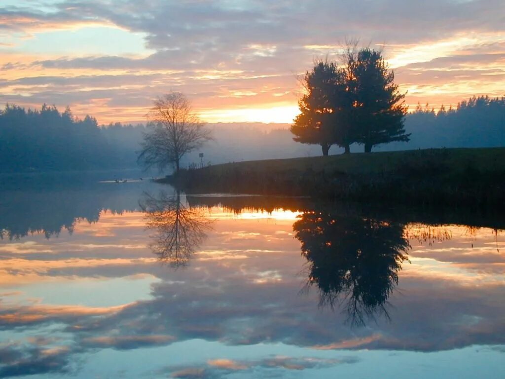Вдали прозрачной. Рассвет на озере. Пейзаж рассвет. Фото рассвета на природе. Божественная красота природы.