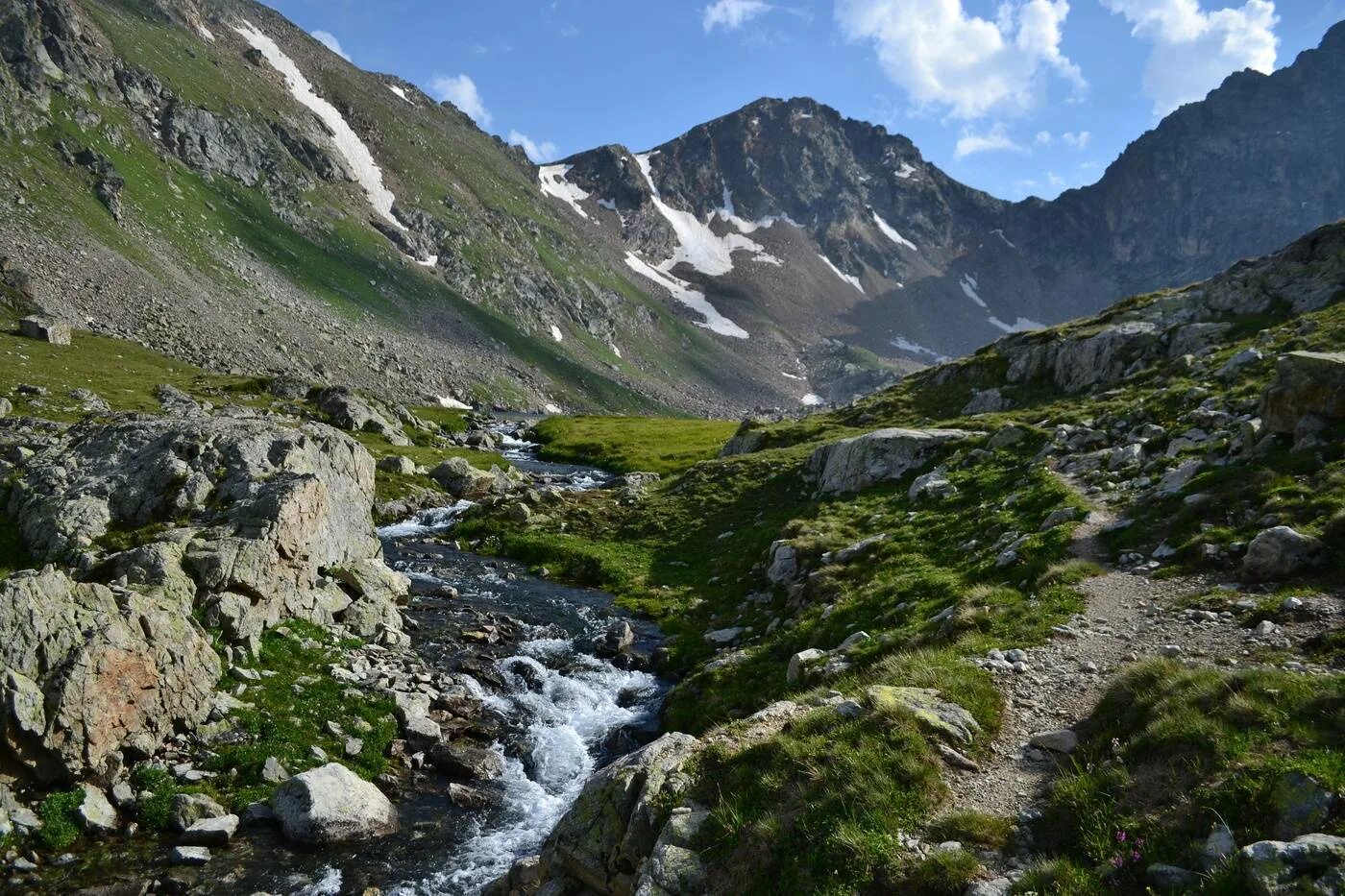 Кавказ кчр. Архыз республика карачаево-черкесия. Горы кавказа карачаево черкессия. Кавказ кчр. Кавказ кчр.