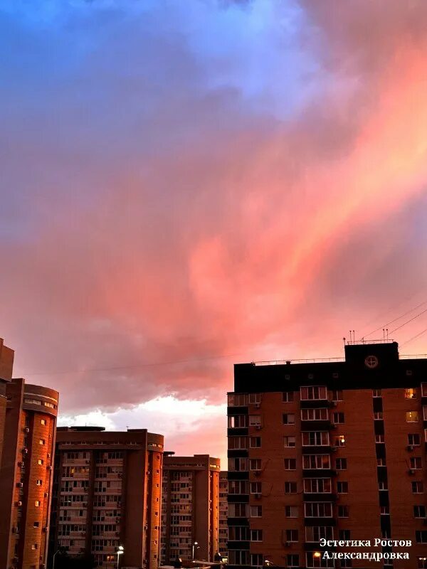 район без света фото. александровка без света. москва без электричества. уличное освещение в пугачеве. салехард утренний.