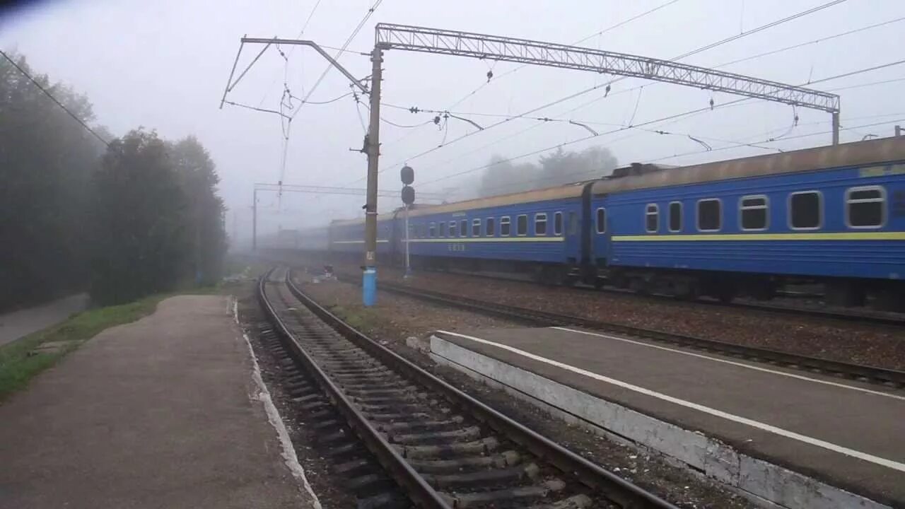 Станция Калуга 2. Поезд Москва Киев. Поезд Киев. Поезда Калуга. Скорый поезд прибыл в москву