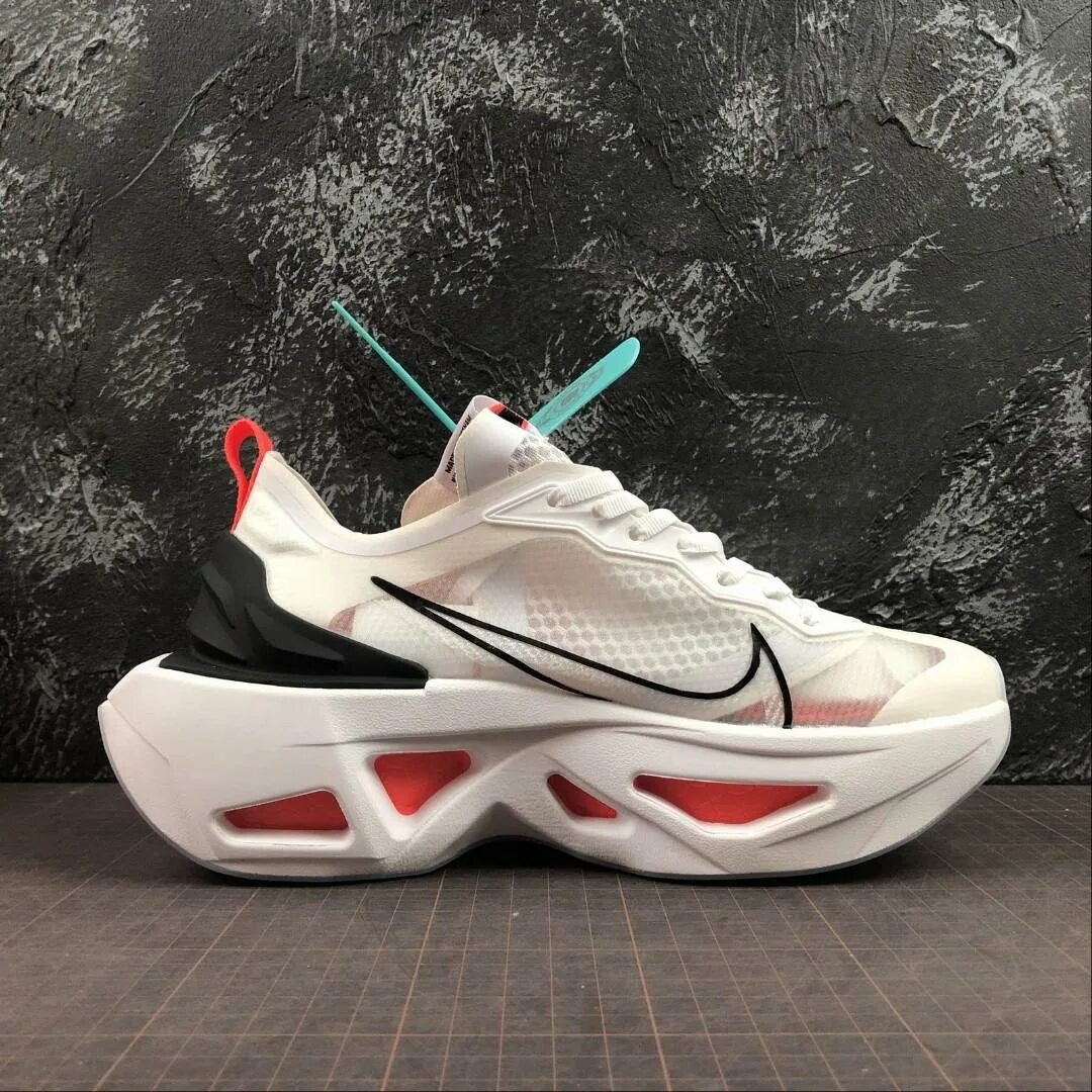 Кроссовки nike zoomx