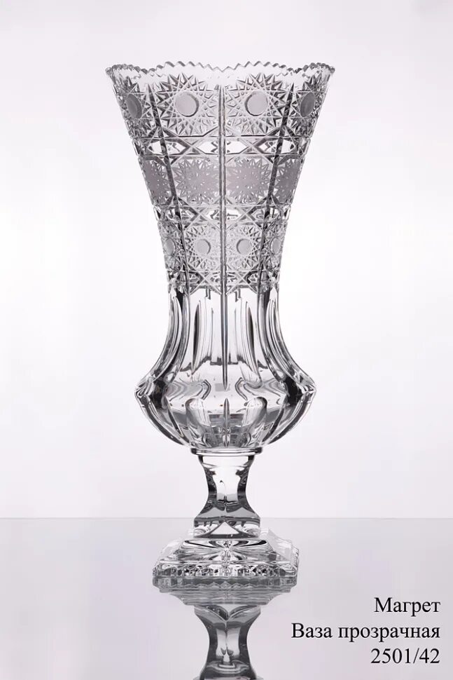 хрусталь снежинка glasspo. ваза crystal bohemia antique. вазы для конфет. хрустальная конфетница на ножке. ваза конфетница хрусталь серебро 84 морозов.