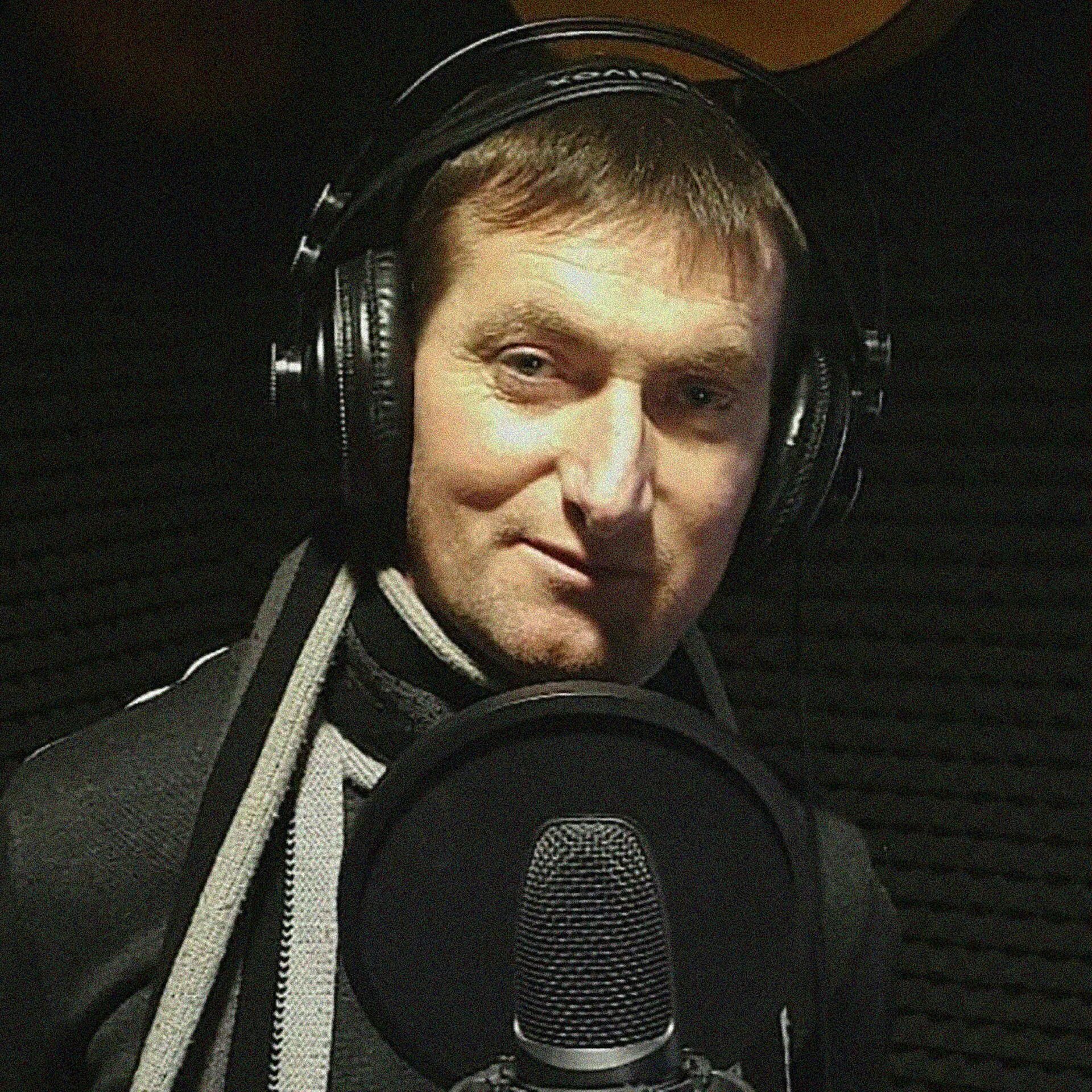 Песня кайфовать хочу. Магомед кайф. мага кайф. мага кайфовать. магомед магомедов певец кайфовать.