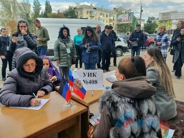 Международные наблюдатели на референдуме. Международный референдум. Референдум в Северодонецке 2014 год фото. Референдумы наблюдатели