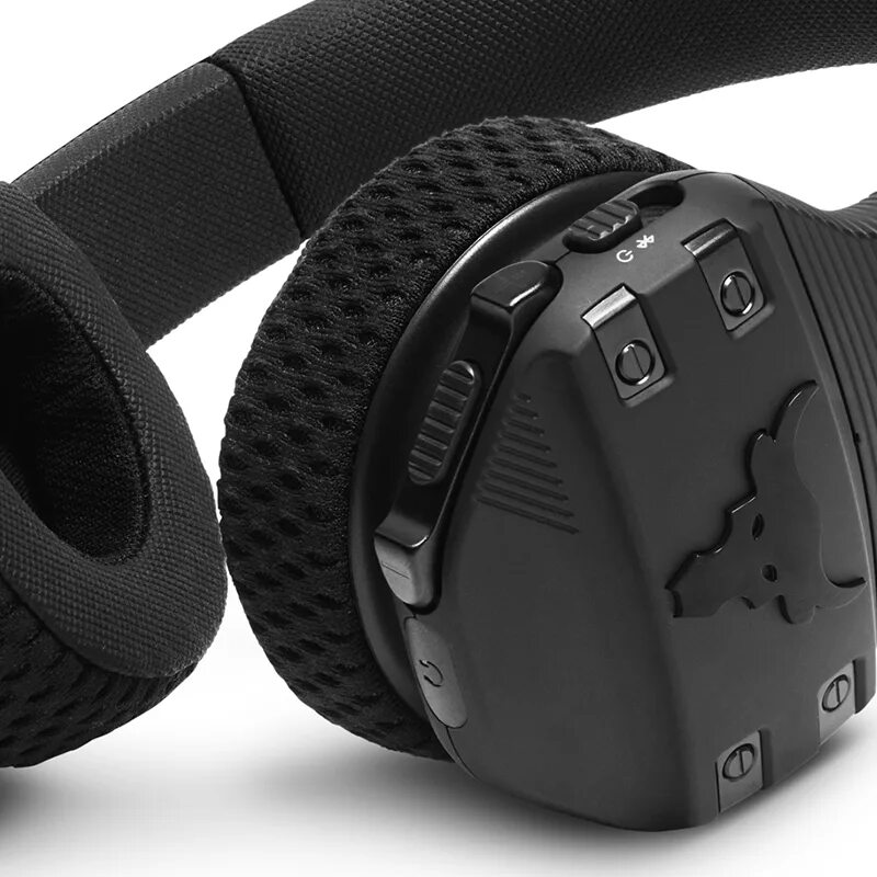 Jbl sport wireless. JBL under Armour. Наушники JBL under Armour Rock. Наушники JBL under Armour Sport Wireless Train. Наушники under Armour Project Rock.