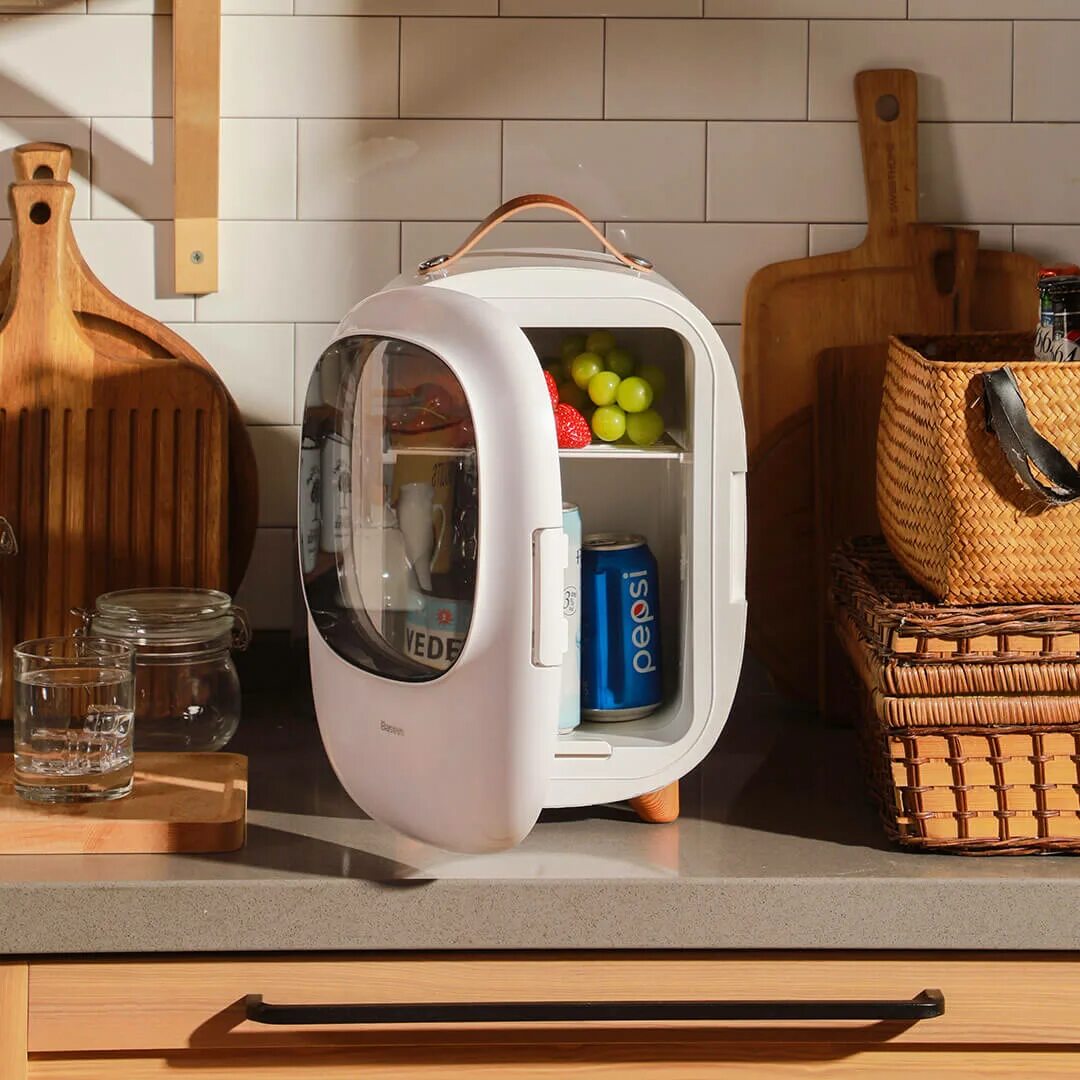 Холодильник 8 часов. Baseus Zero Space Refrigerator. Космический холодильник. Холодильник 8л. Мини холодильник Xiaomi.