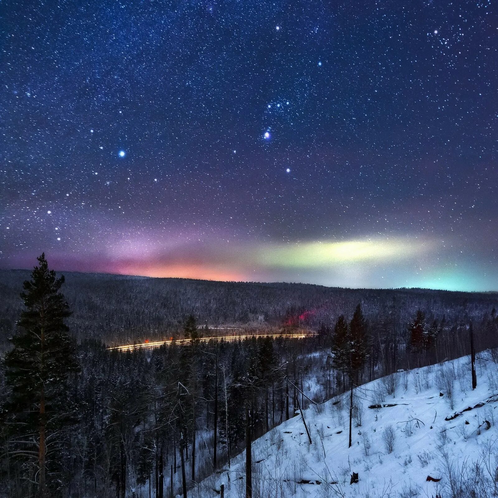 Млечный путь большая медведица. Полярная звезда и Северное сияние. Северное сияние на Байкале. Северное сияние в Якутии. Млечный путь и Полярная звезда.