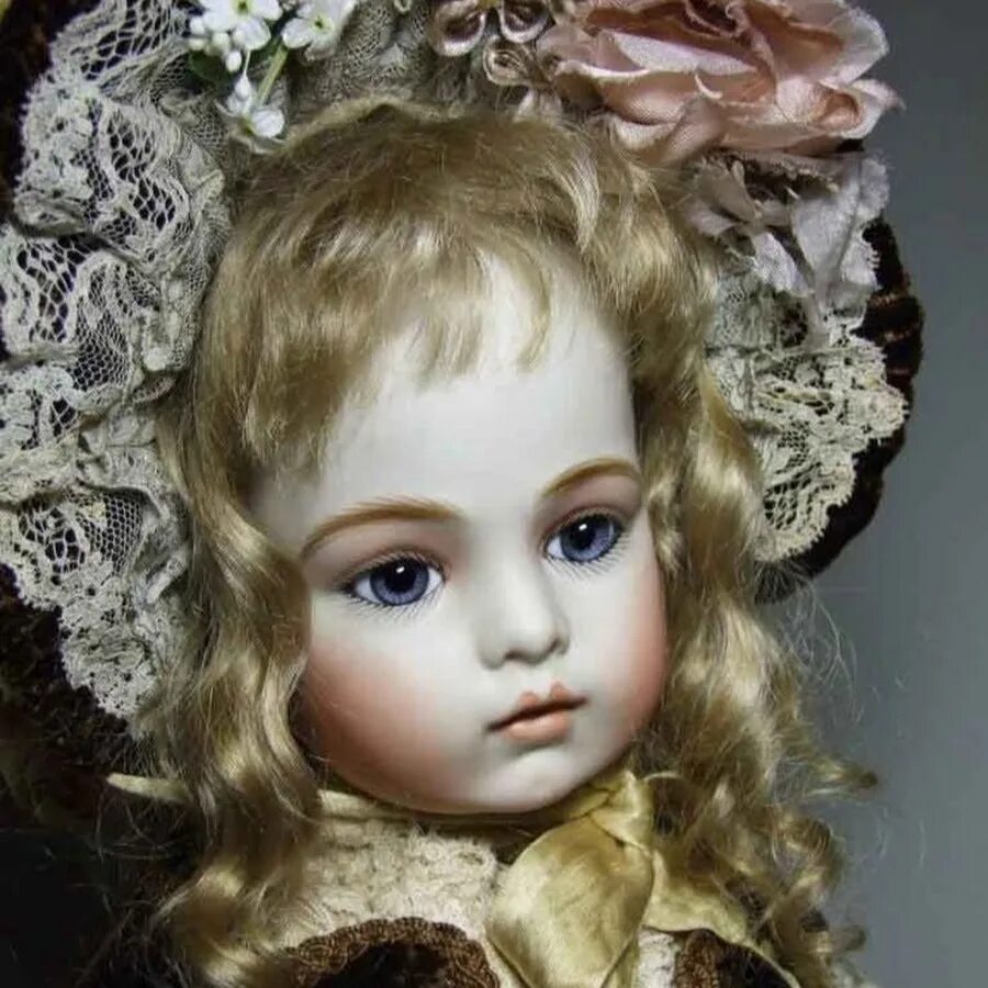 Старая куколка. Викториан долл-кукла. Старинные фарфоровые куклы. Антикварные фарфоровые куклы. Кукла фарфоровая Винтажная.