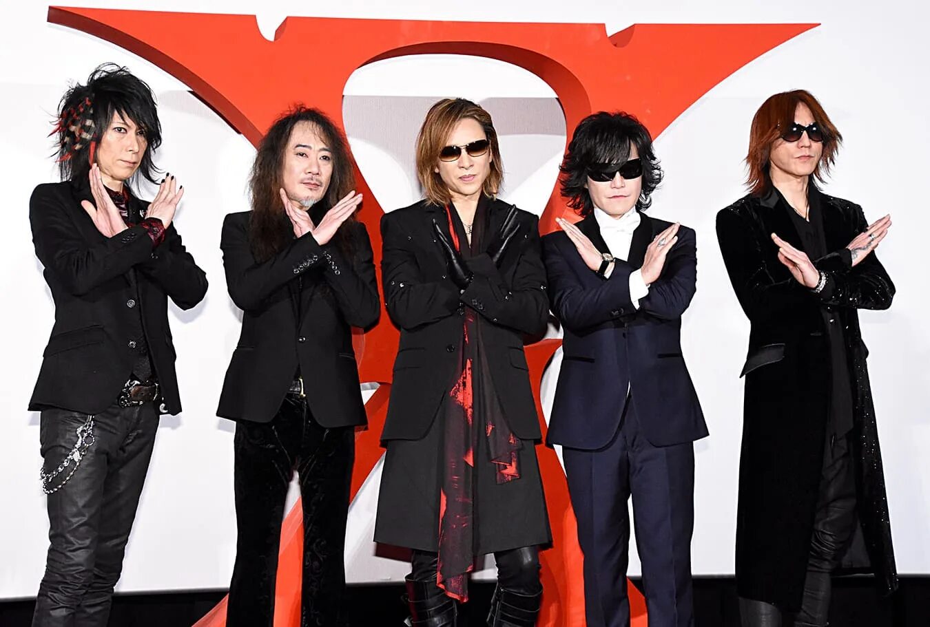 10 група. Х Japan группа. X Japan японская группа. Группа x Japan участники. X Japan Yoshiki в молодости.