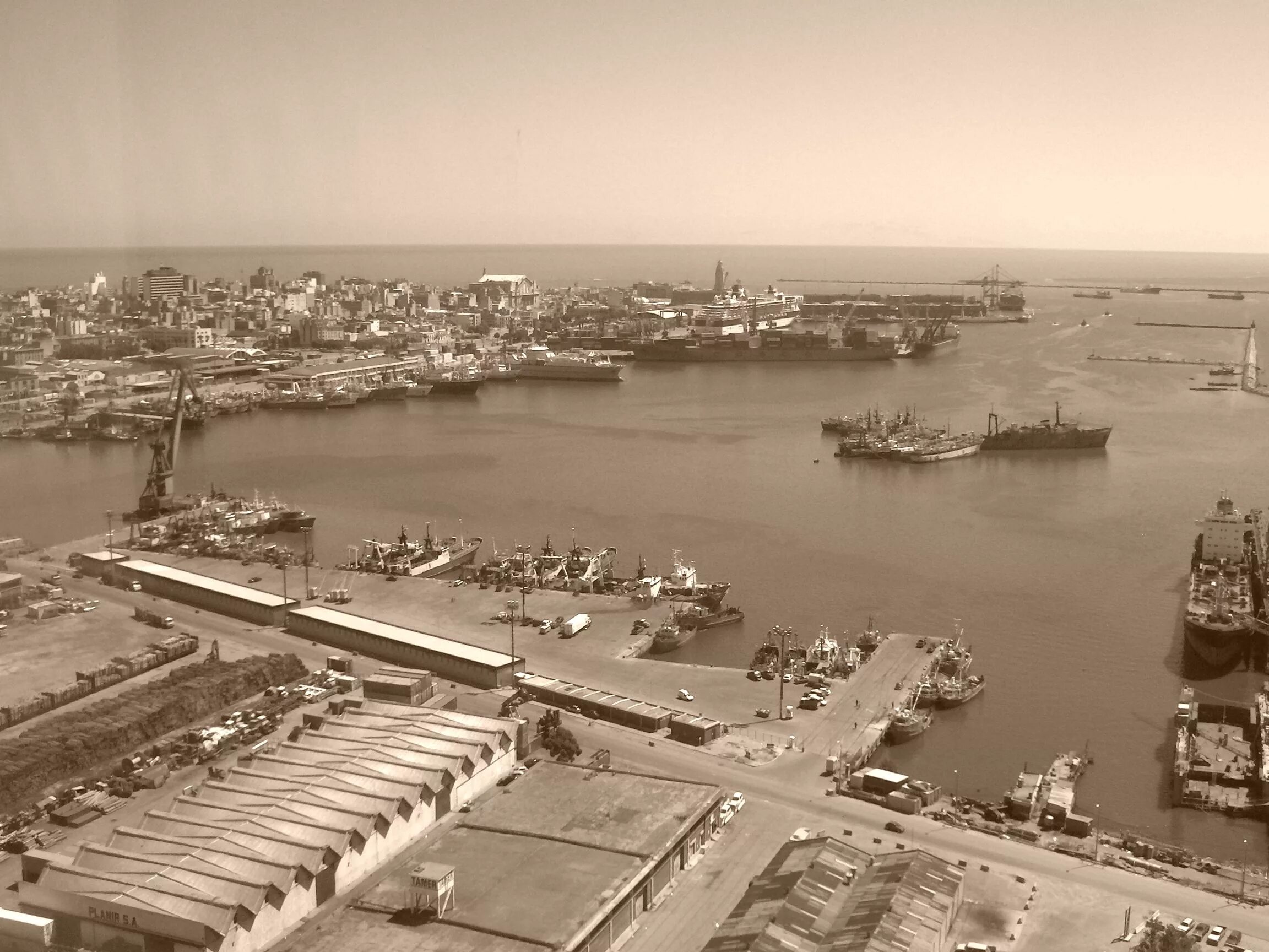Порт Монтевидео. Монтевидео 1942. Порт Монтевидео Уругвай. Монтевидео город в 1942.
