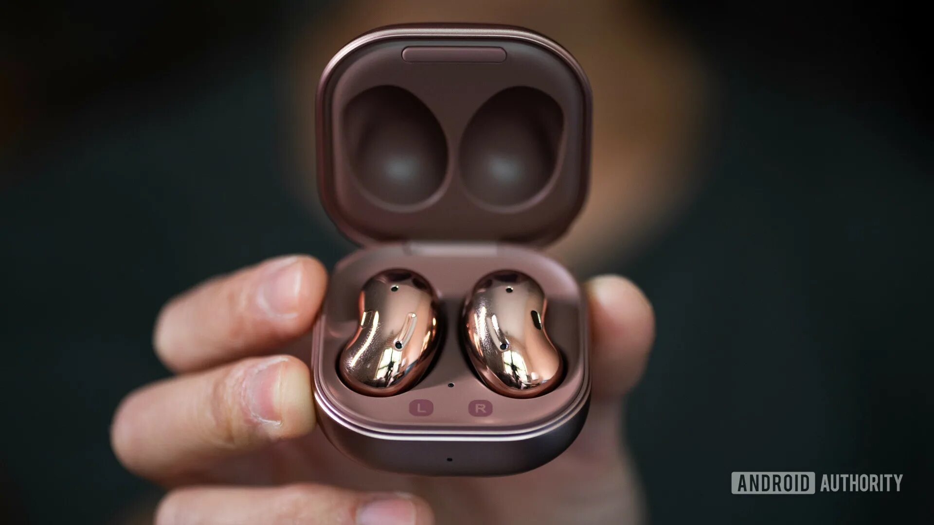 Наушники беспроводные samsung galaxy live. True Wireless Samsung Galaxy Buds Live. Наушники Samsung Galaxy Buds Live. Наушники true Wireless Samsung Galaxy Buds Live черный (SM-r180n). Samsung Galaxy Buds Live 2.