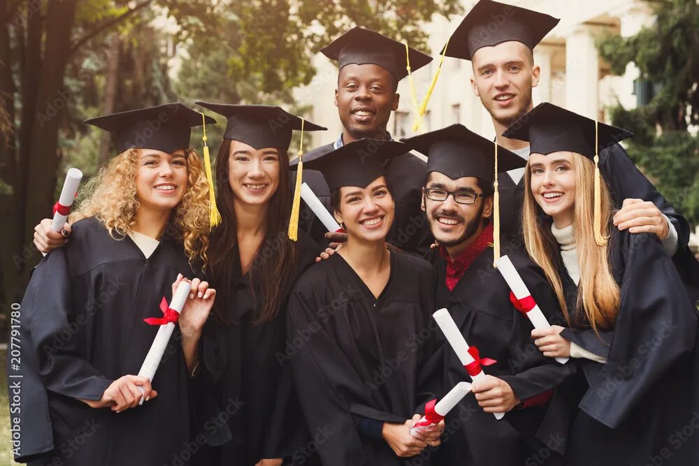 Студенты фон. Фото graduation. Группа людей бросают академические шапочки фото. С праздником студентов. Graduation is an event.