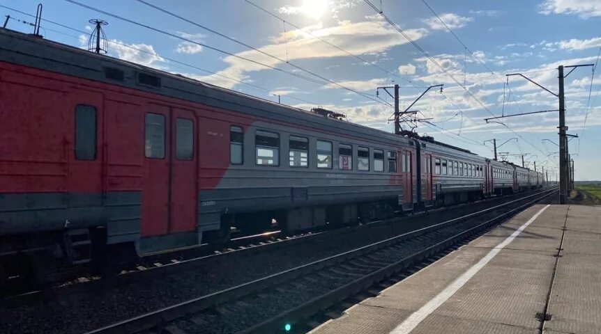 Пригородный поезд ульяновск инза. Электричка москаленки омск на завтра. Омск пригород ржд. Расписание электричек. Электричка москаленки омск на завтра.