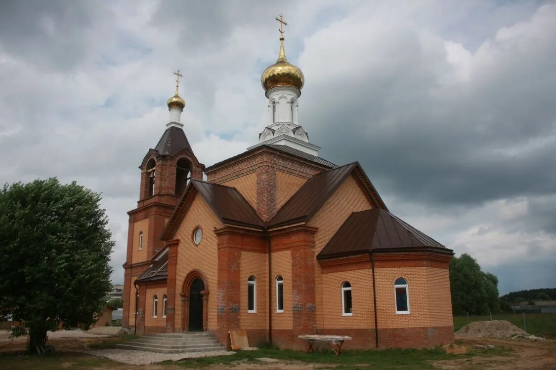 Калужская область г кременки. Кремëнки Церковь Жуковский район. Кремёнки Калужская храм. Кременки Жуковский район. Кремёнки Жуковский район Калужская область.