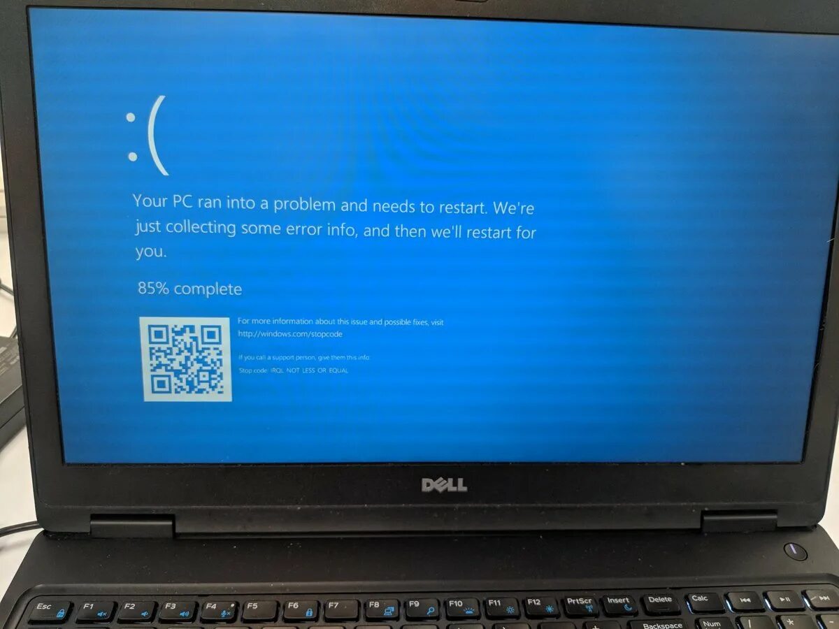 Экран смерти ноутбук асус. Синий экран на ноуте асус. Синий экран на ноутбуке леново. Синий экран смерти на ноутбуке.