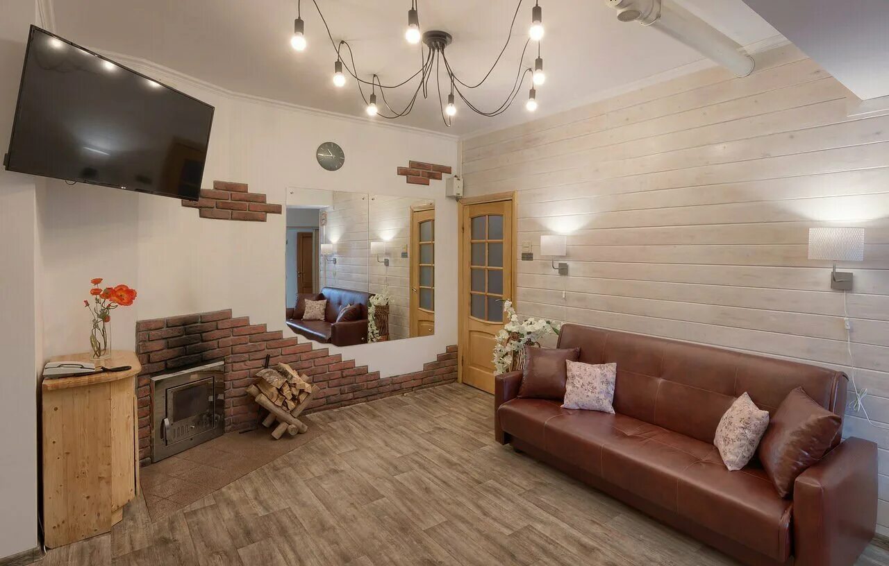 два крыла ярославль гостиница. два крыла ярославль гостиница. гостиница "крылья". ярославль отель 2 звезды. отель два крыла в ярославле люкс номер для 3.