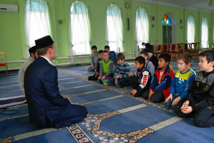 Центральная мечеть Бугульма. Бугульма лагерь в мечети. Центральная мечеть Ульяновск лагерь. Лагерь Бугульма для мусульман.