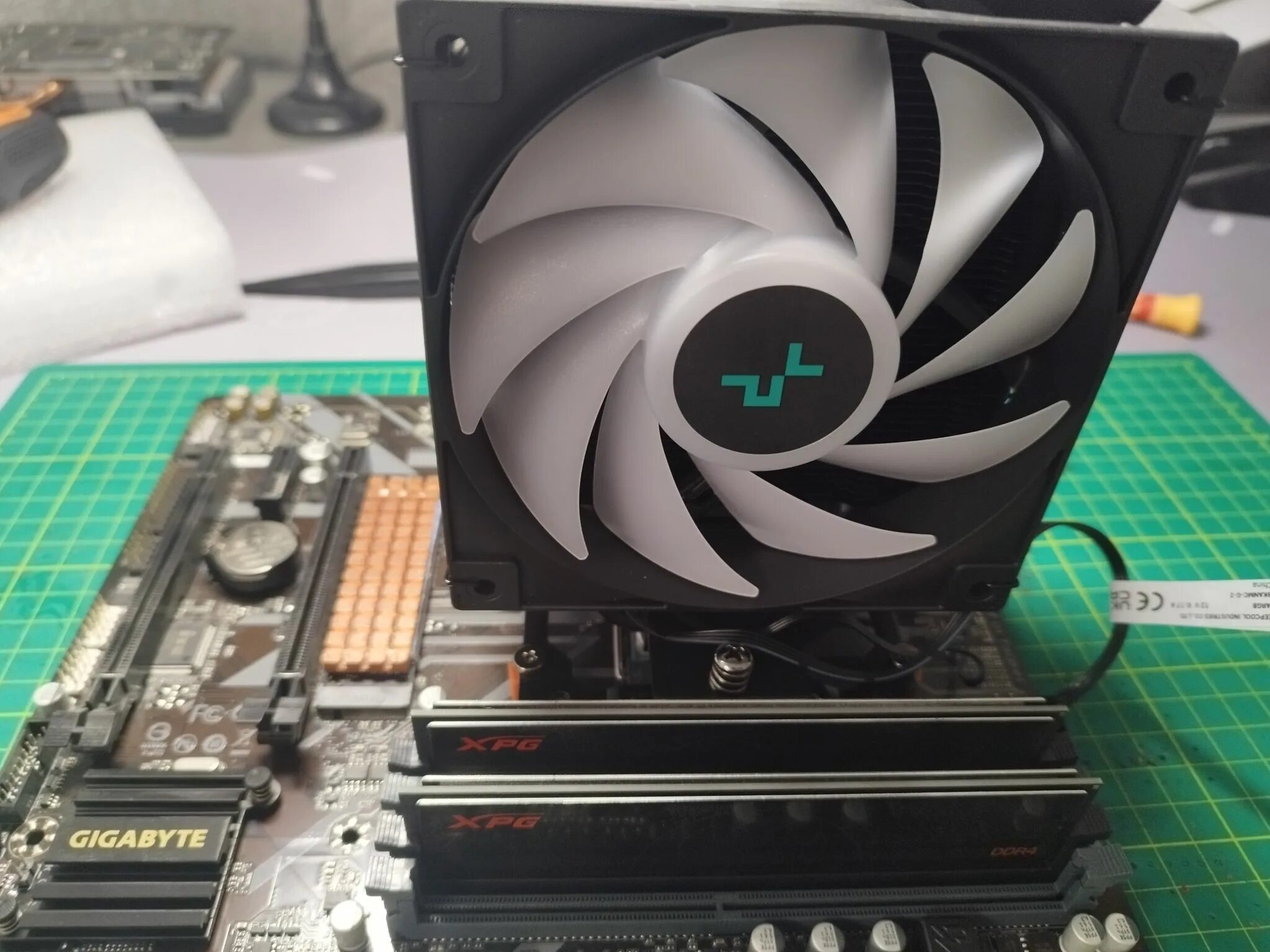 Кулер для процессора deepcool ag400 bk argb. Deepcool ag400. ag400 bk argb. deepcool ag400 bk argb. cooler ag400 bk argb.