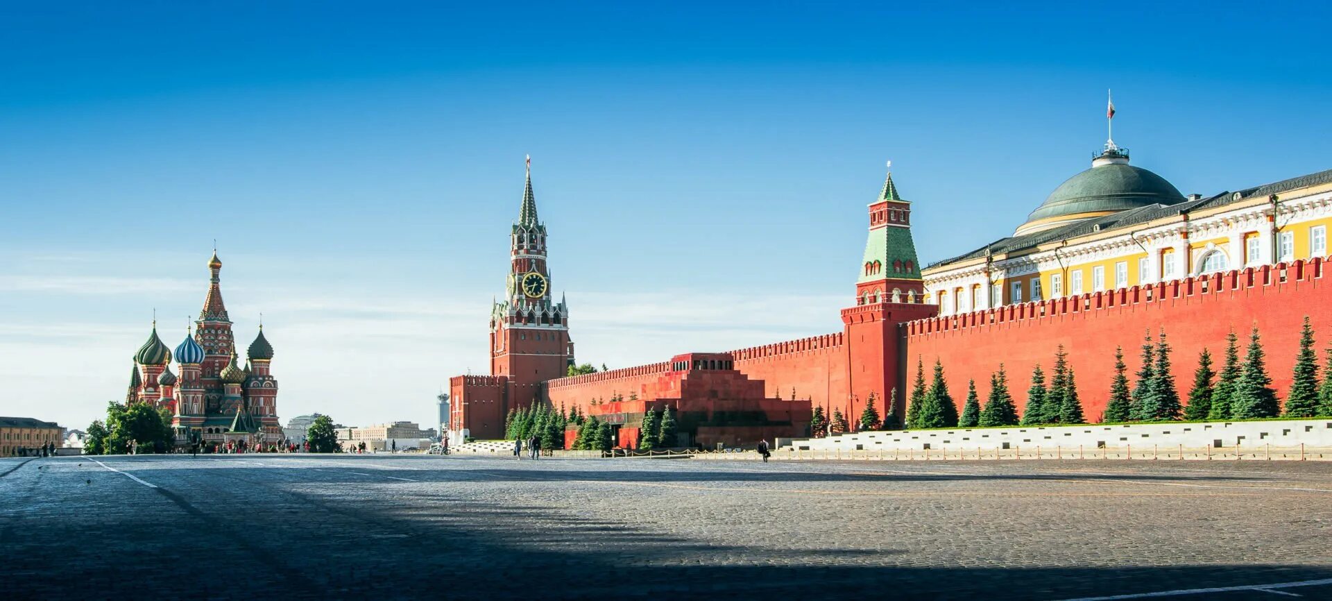 Красная панорама. Московский кремль на боровицком холме. Московский кремль сверху. Московский гум на красной площади. Беклемишевская башня московского кремля фото.