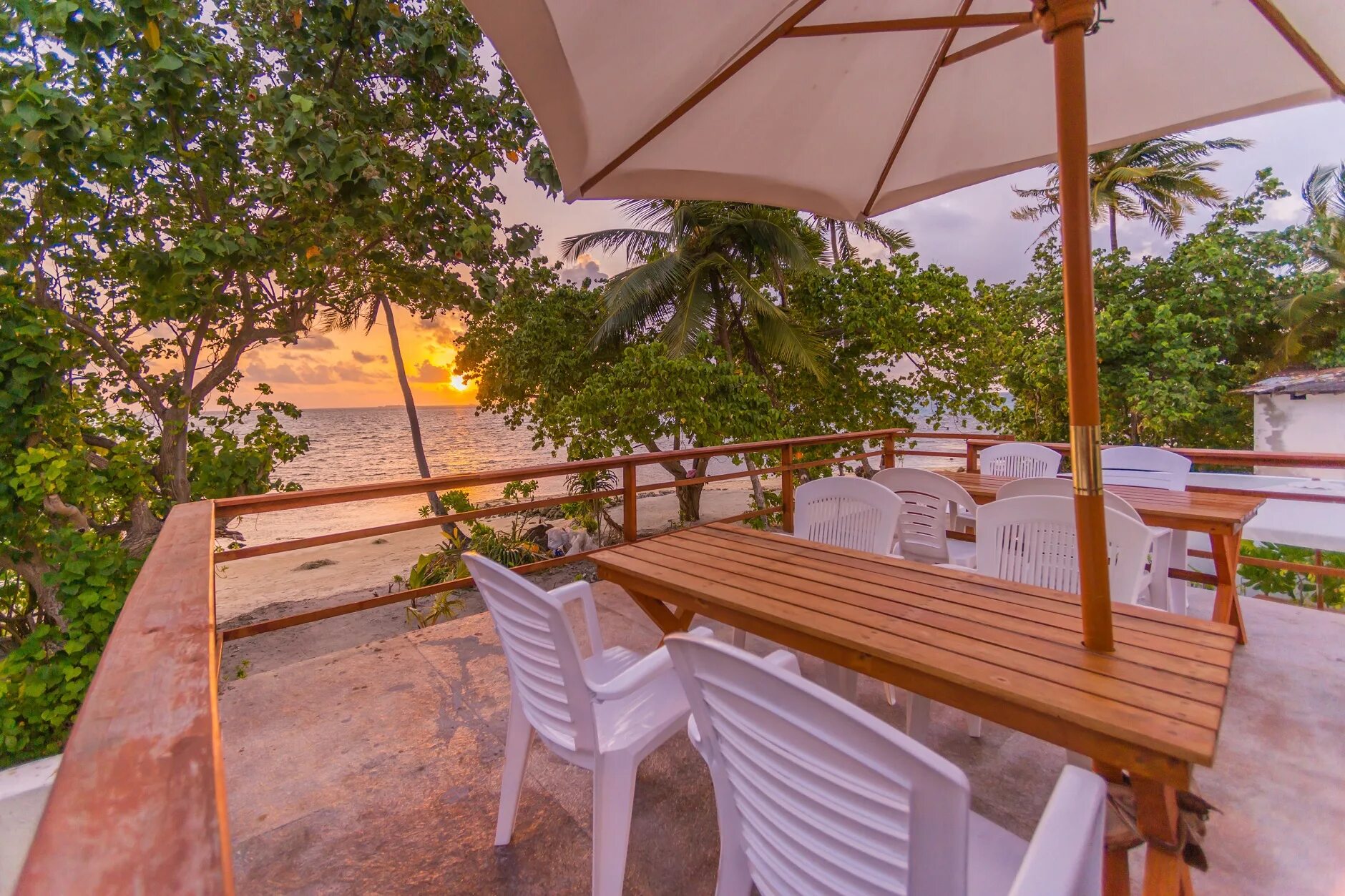 Дангети мальдивы. Мальдивы mala boutique dhangethi. inn house мальдивы. остров дангети. tranquila maldives guest house.