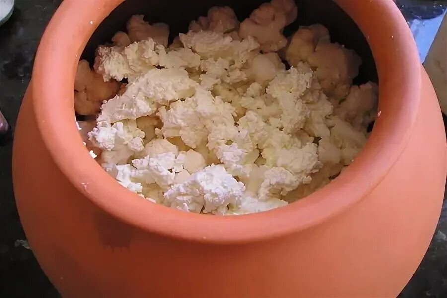 закуска из цветной капусты. капуста цветная джесси. цветная капуста в горшочке. цветная капуста в кастрюле. брокколи в горшке на подоконнике.