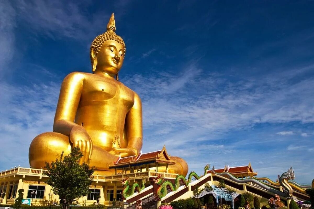 Буда калужская буда. Статуя Будды в Тайланде. Статуя Будды Шакьямуни Тайланд. Будда Шакьямуни в Тайланде. Самая большая статуя Будды в Тайланде.