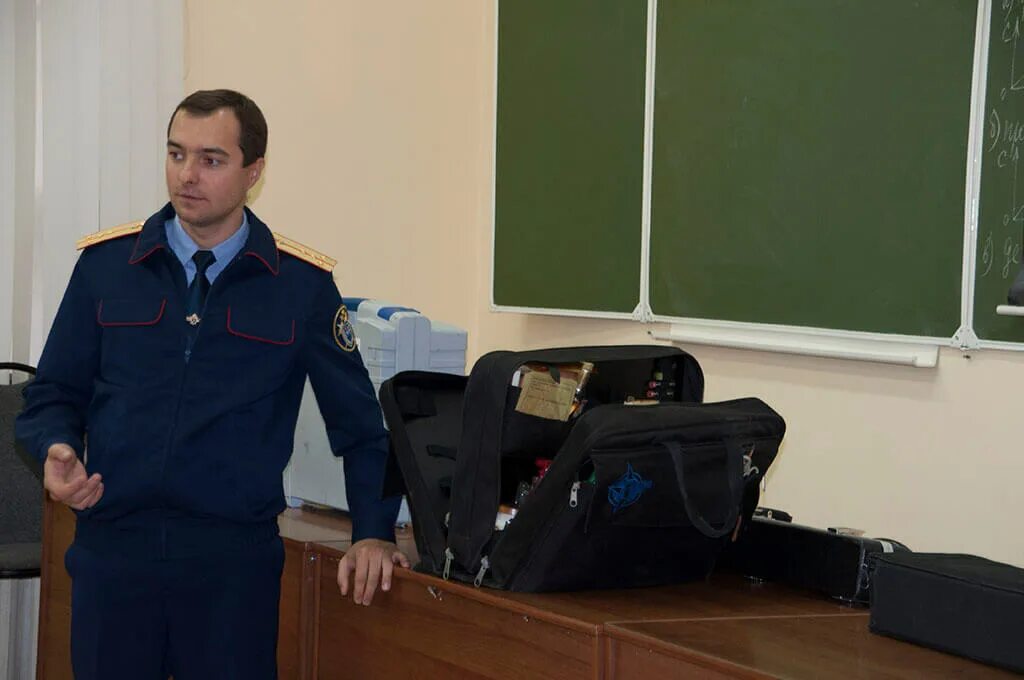 Военно следственный брянск. Следователи следственного комитета брянск. Следственный комитет клинцы брянская область следователи. Корреспонденты брянской губернии. Военно следственный брянск.