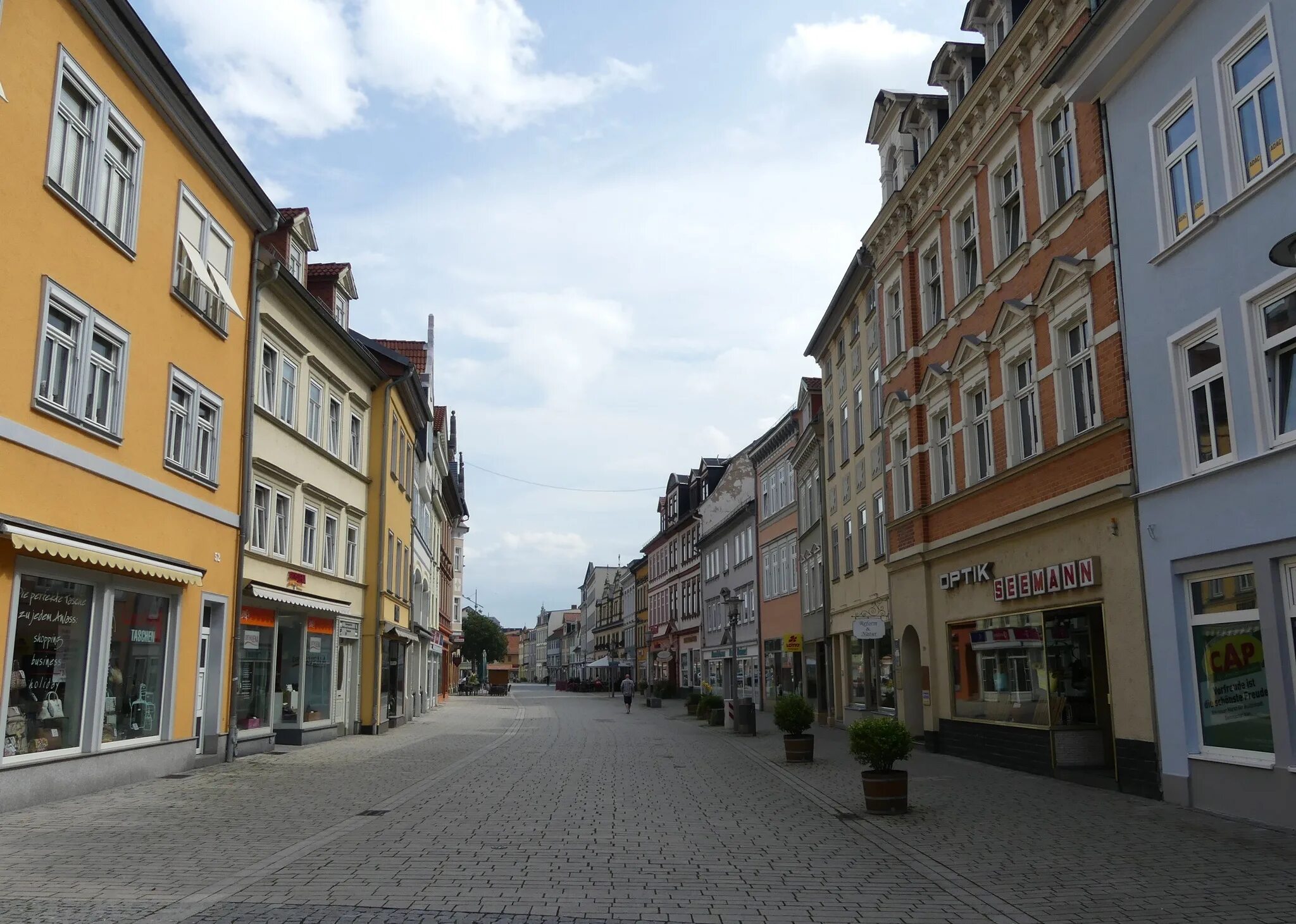 Город риза Германия. Siegburg город Германия. Пустые улицы Германии. Город призрак в Германии.