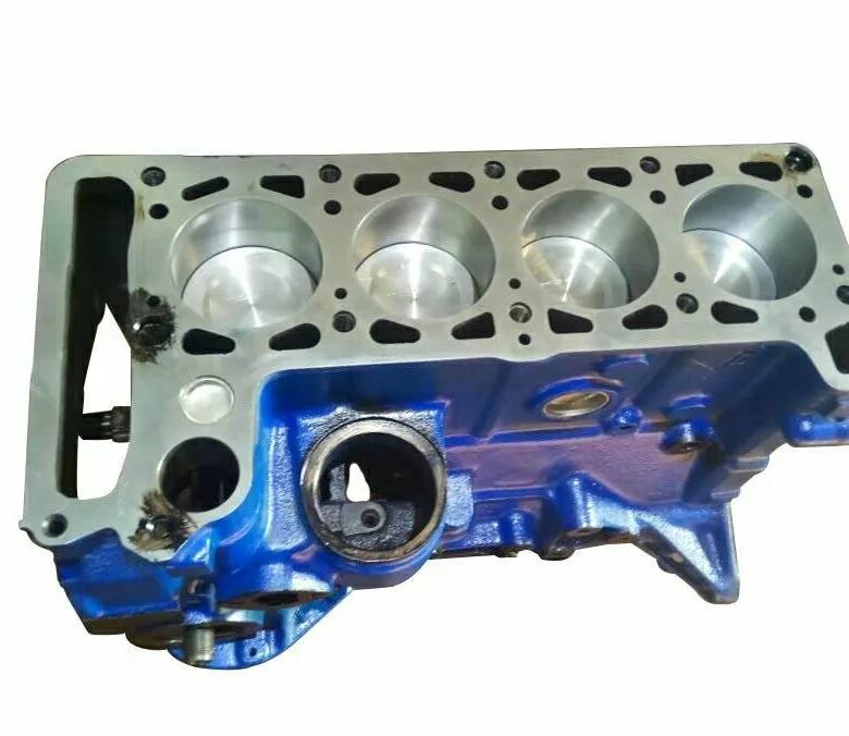 Блок двигателя ваз 21067. Блок двигателя ваз 2107 карбюратор. Инжекторный блок двигателя ваз 2107. Блок ваз 21067. Блок двигателя 2103 2107.