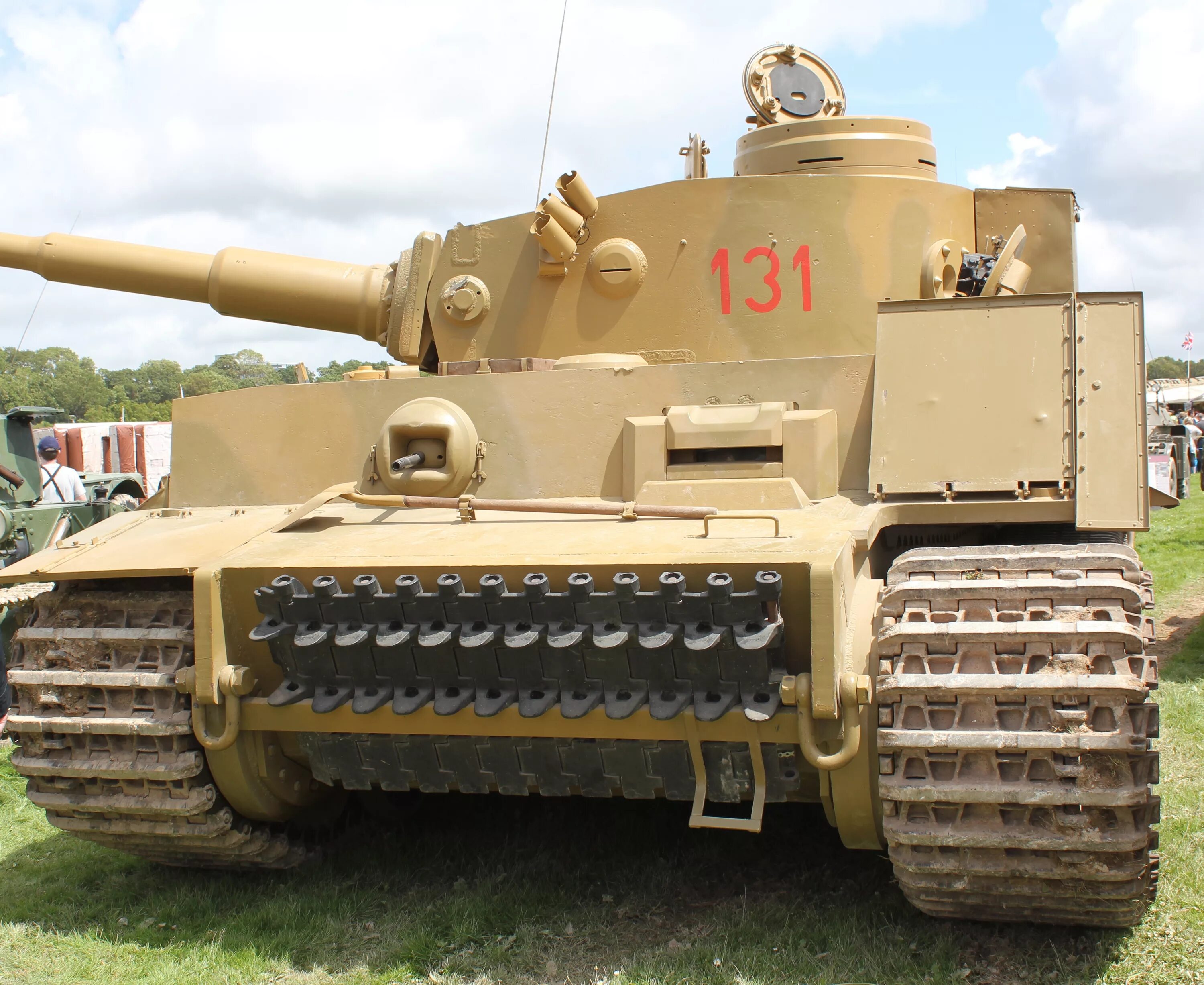 Танк тигр 1. Немецкий танк тигр. Т-6 тигр. Немецкий танк тигр 1. Немецкий тяжелый танк тигр