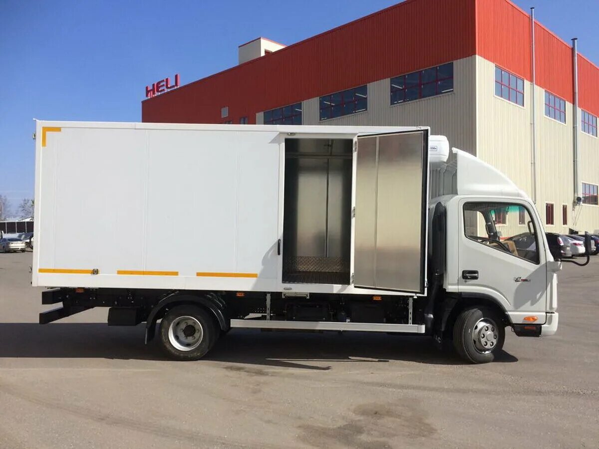 промтоварный фургон isuzu nqr90. изотермический фургон 2 рядный газель некст. камаз 4308 будка. изотермический фургон новый. Ford transit 2021.
