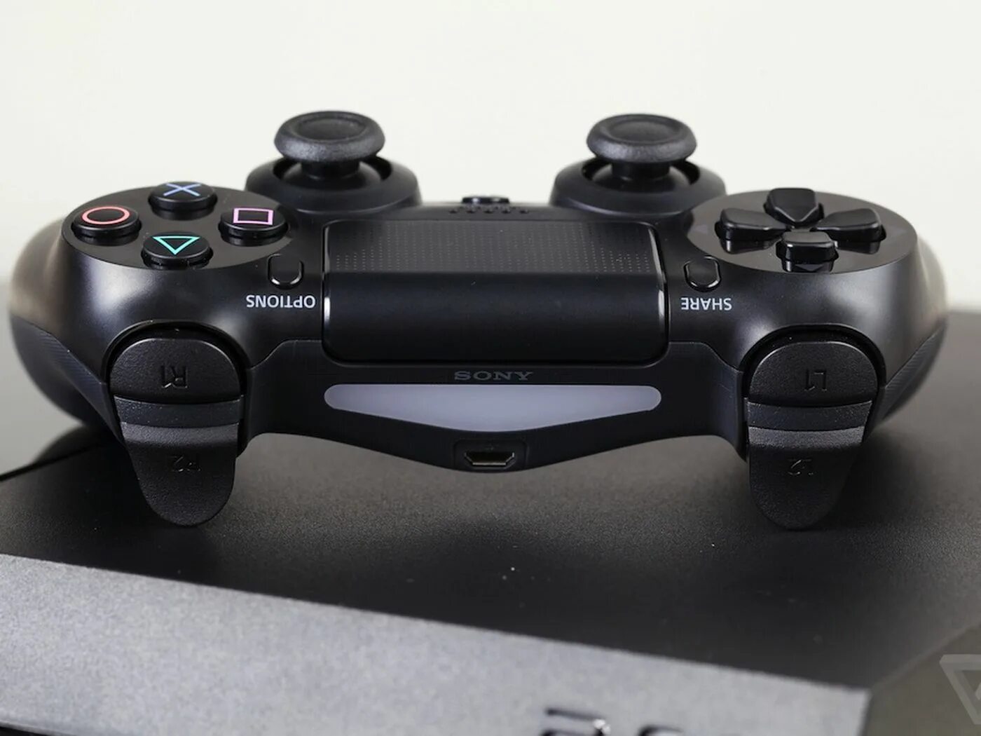 Ps4 controller. Дуалшок 4 оригинал. ps4 2 джойстика. джойстик пс4 оригинал. elden ring геймпад ps4.