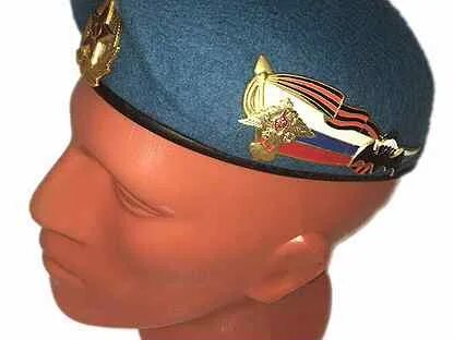 Уголок на берете