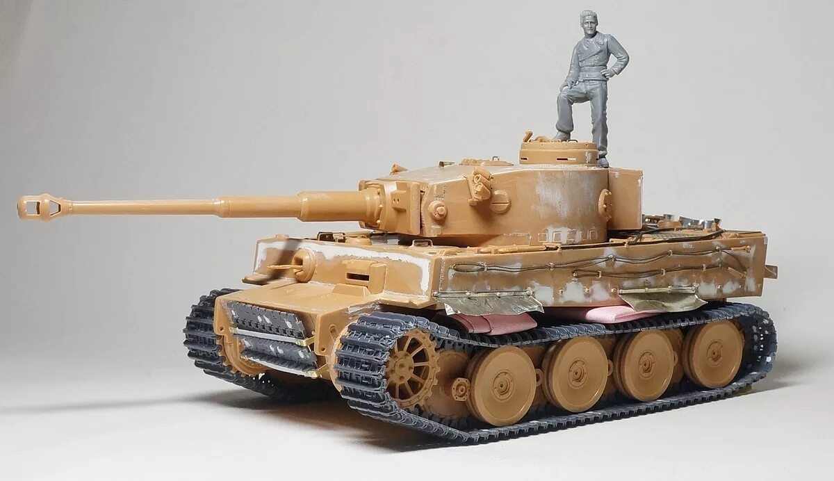 Тигр 1 звезда 1/35. Танк тигр 1/35. Танк тигр звезда. Тигр звезда 1 35