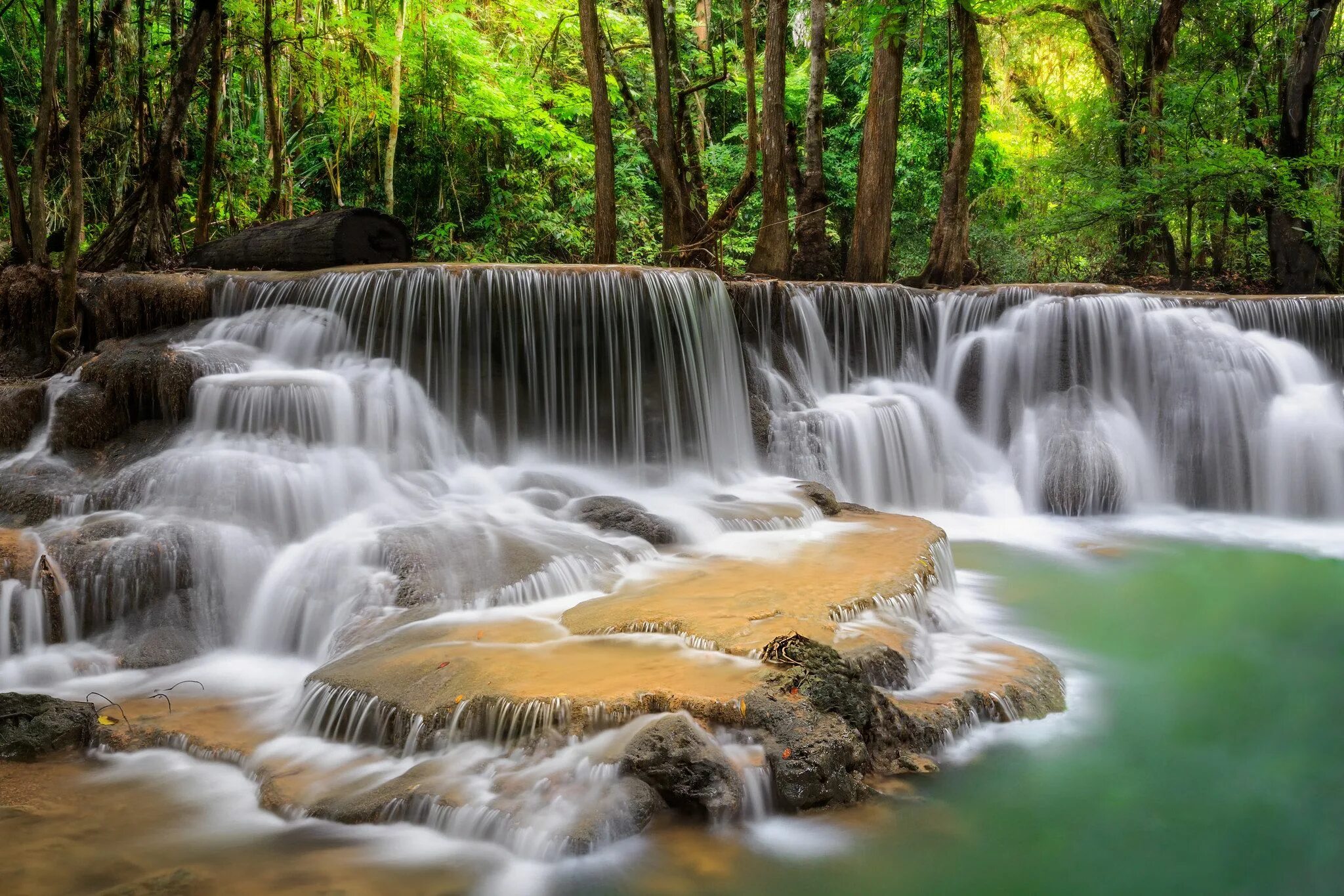 Водопад Эраван. Парк Эраван Таиланд. Фотообои водопад Erawan. Водопад Эраван в Тайланде.