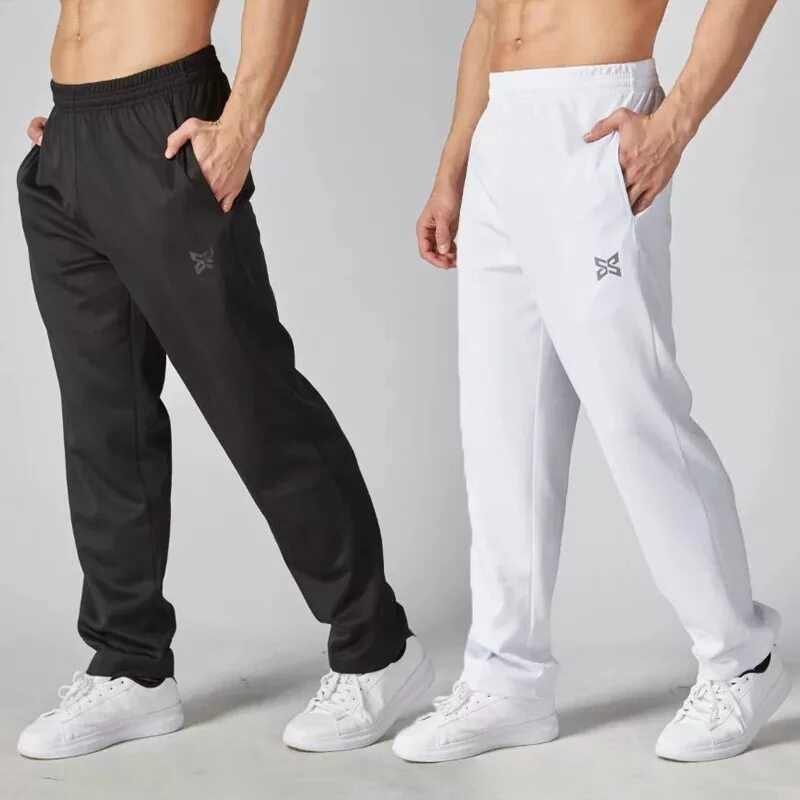 Спортивные штаны фото. Штаны 365 Football Training Pants. Divine спортивные штаны мужские для бега. Мужчина в спортивных штанах. Тонкие спортивные штаны мужские.