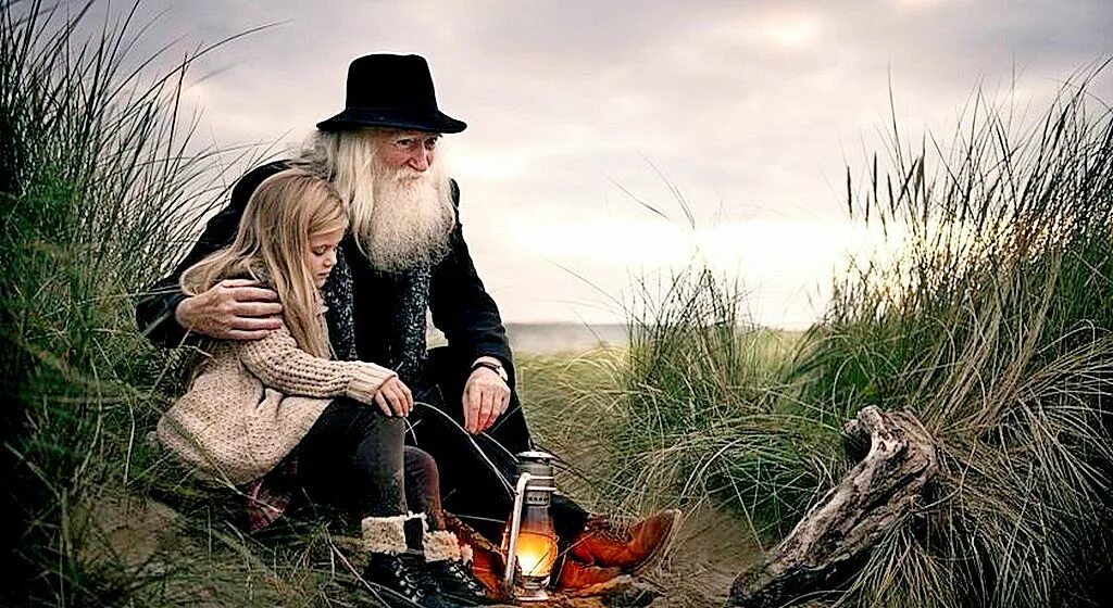 Дедушка и внучка иллюстрации. Стихи о стариках и старости. Дедушка и внук. Деда со мной всегда. Деда со мной всегда.