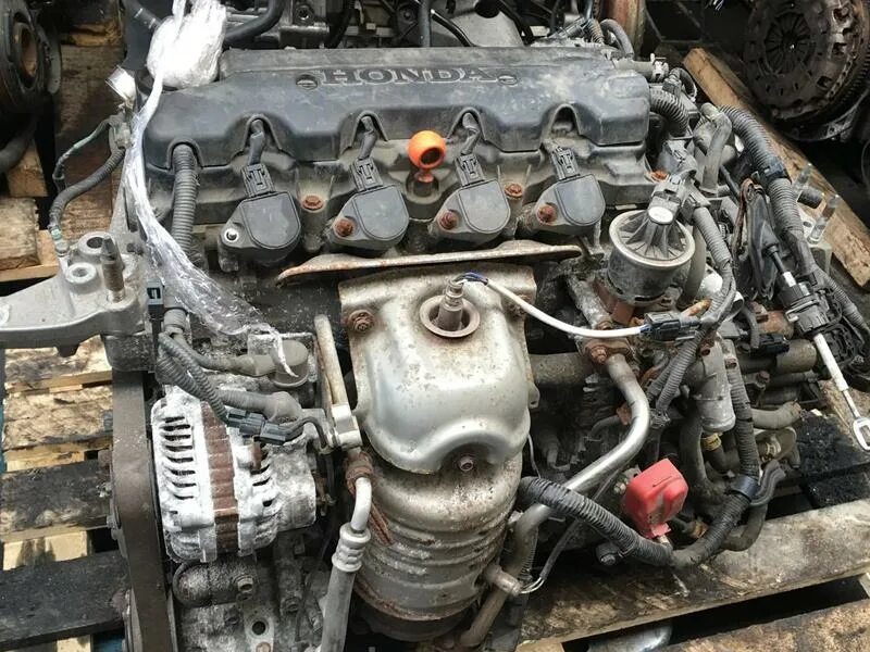 Двигатель r18a honda. Двигатель хонда цивик 4д 1. 8 двигатель. Хонда цивик 2008 двигатель. 8.