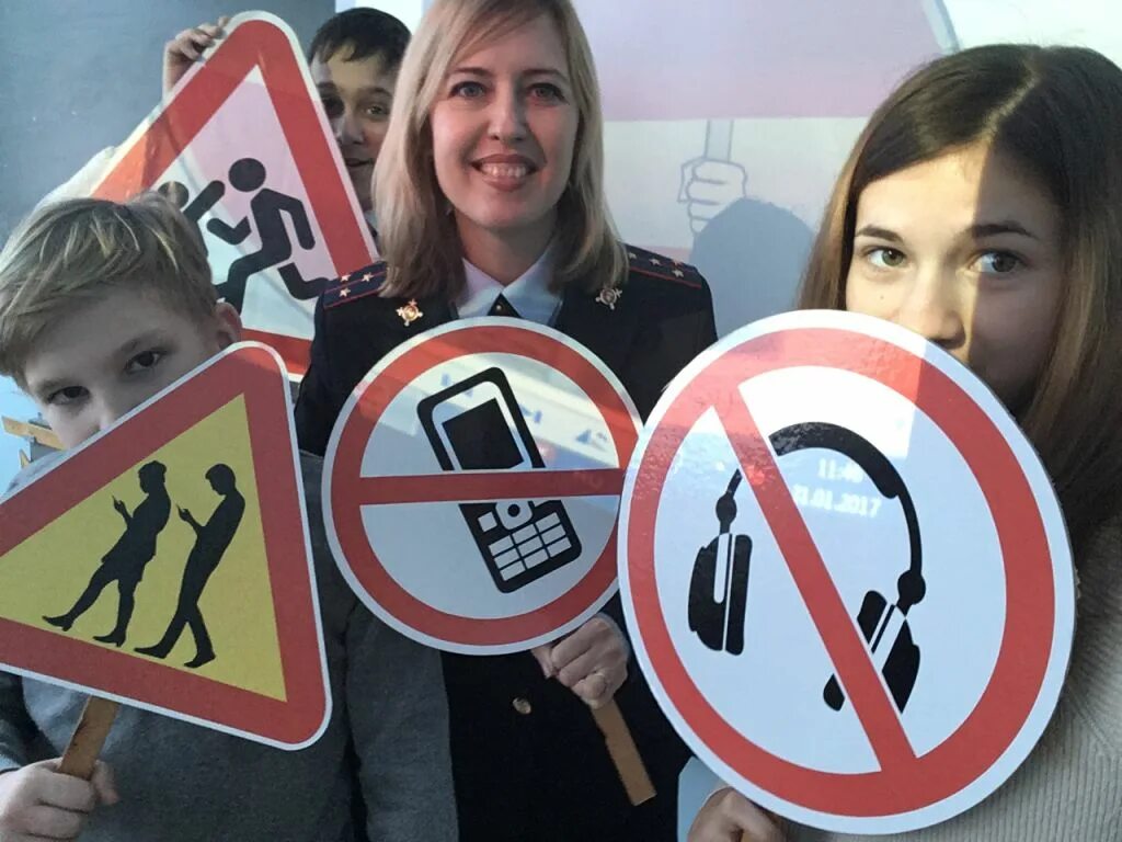 Пропусти не видишь я с ребенком